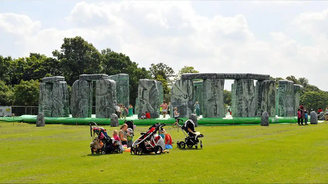 SIMPLY STONEHENGE TOUR