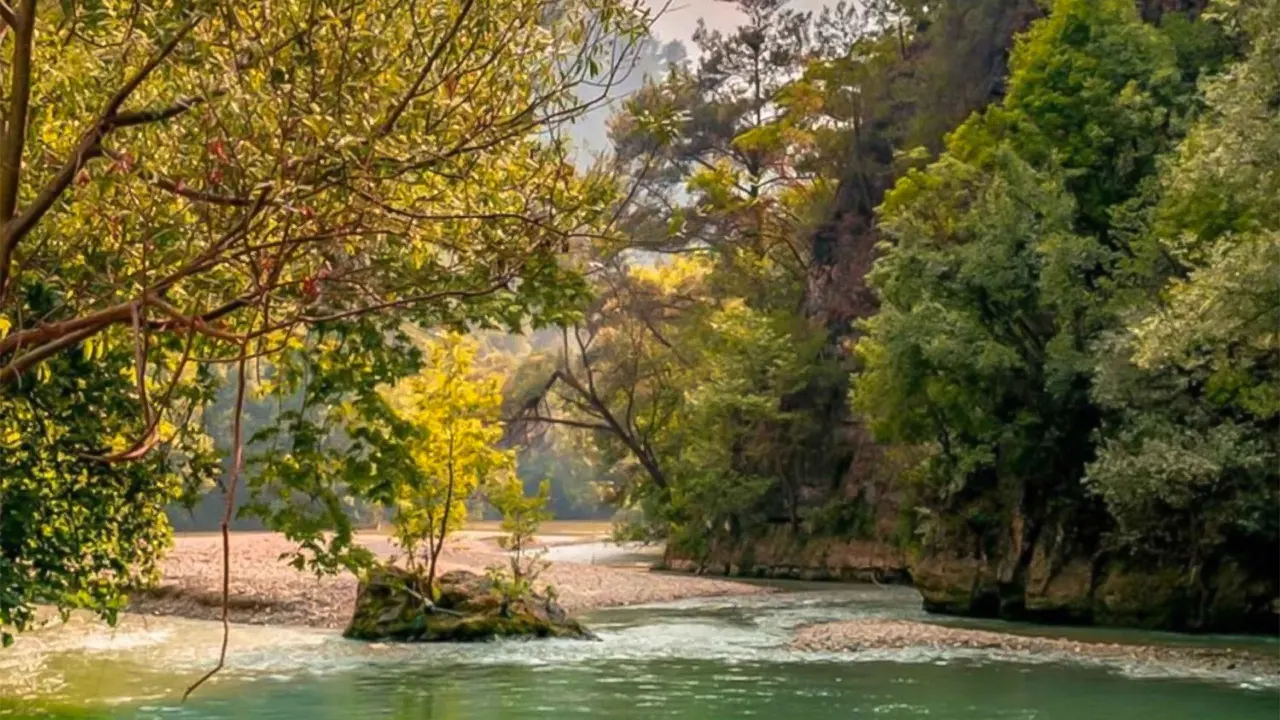 جولة المشي إلى بحيرة كوان