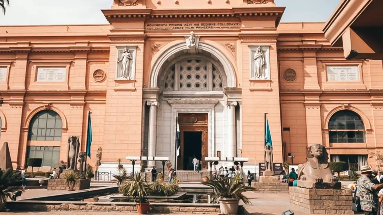 Half a day in the private Egyptian Museum with a tour guide
